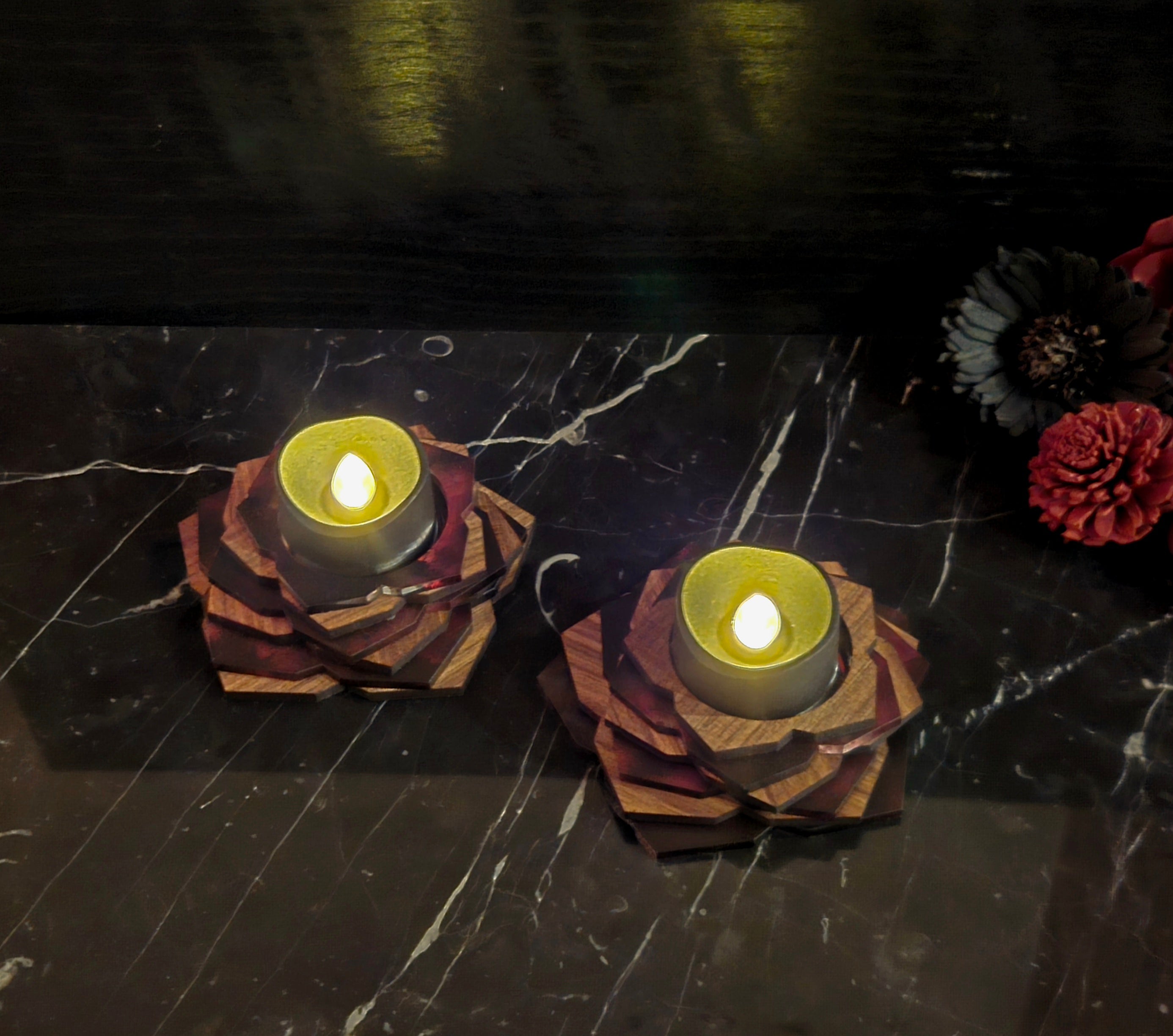 The Companion Light - Set of 12