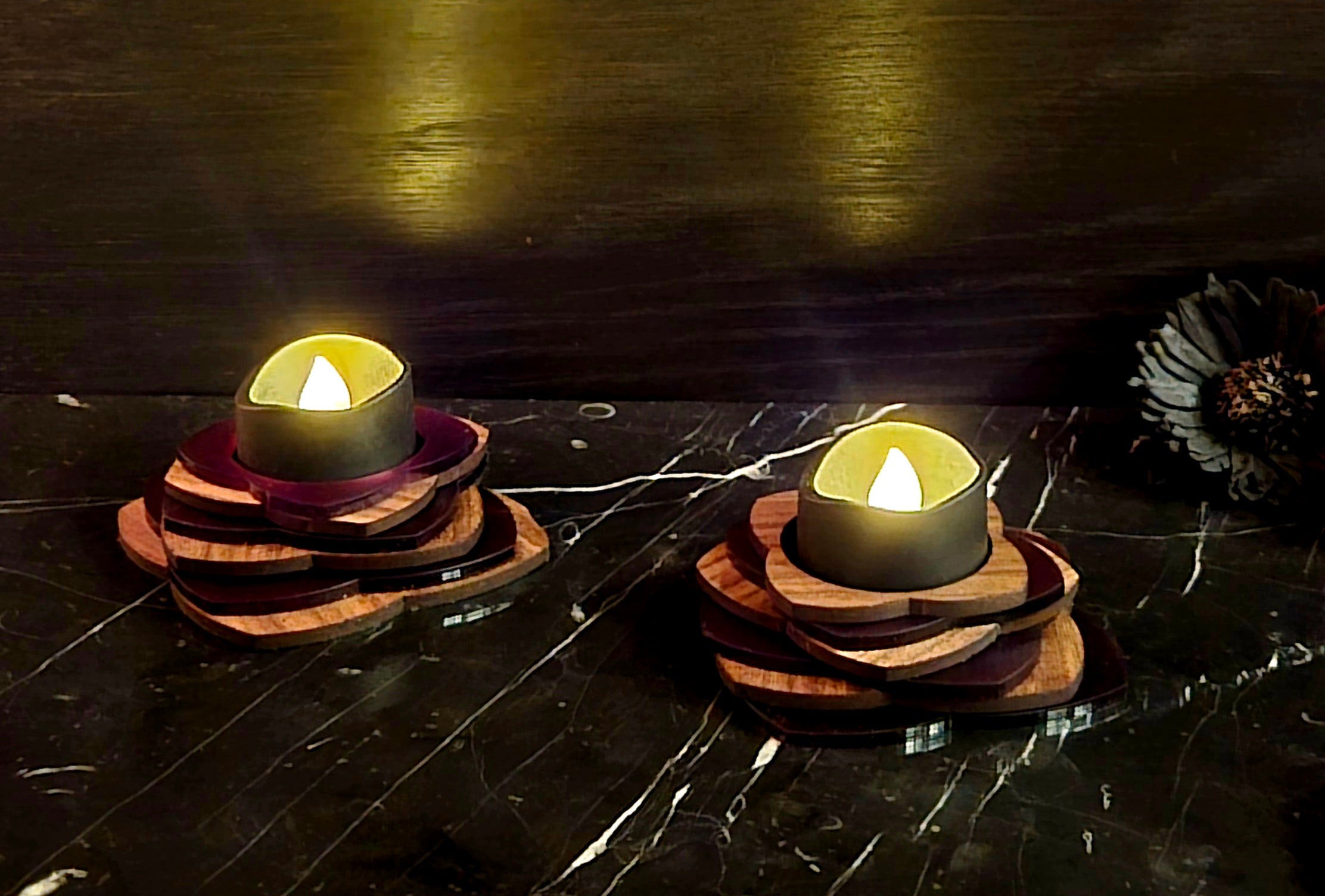 The Companion Light - Set of 12